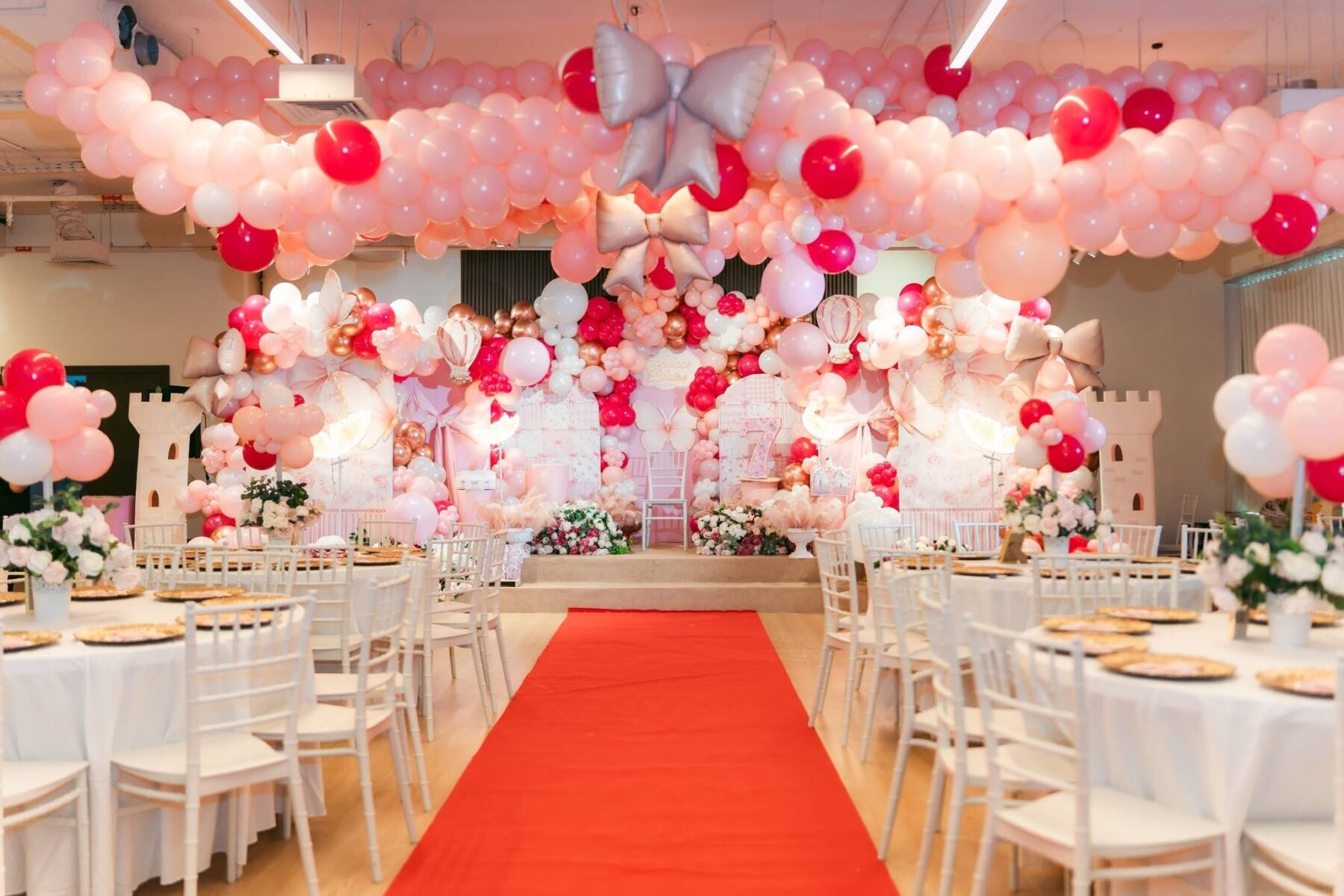 First birthday party styling and decor